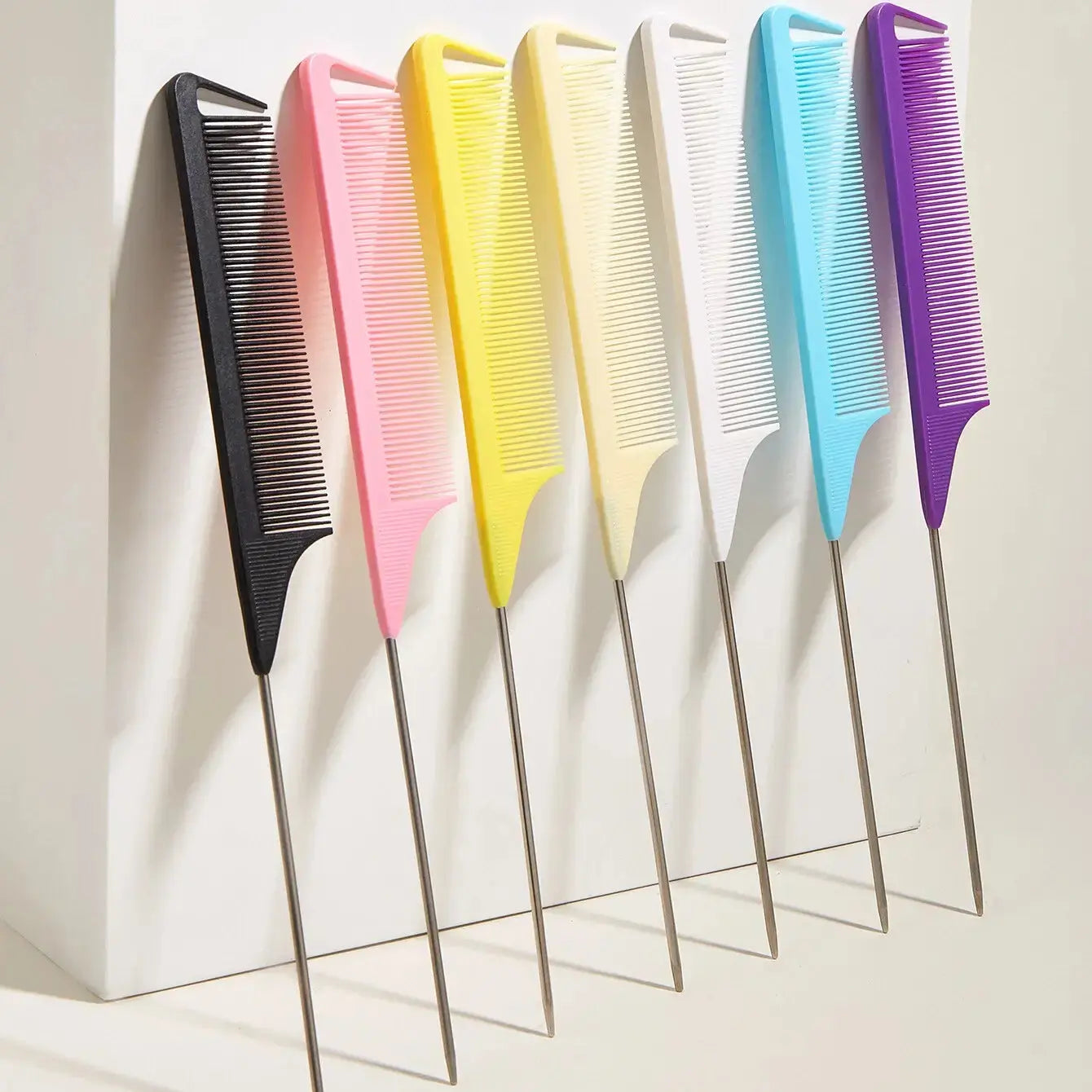 Carbon Fibre Pin Tail Comb – Precision Hair Parting Tool