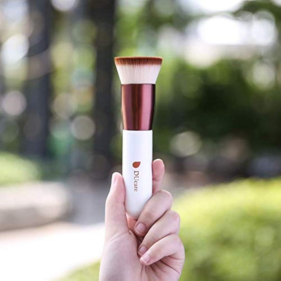 DUcare Flat Top Kabuki Foundation Brush