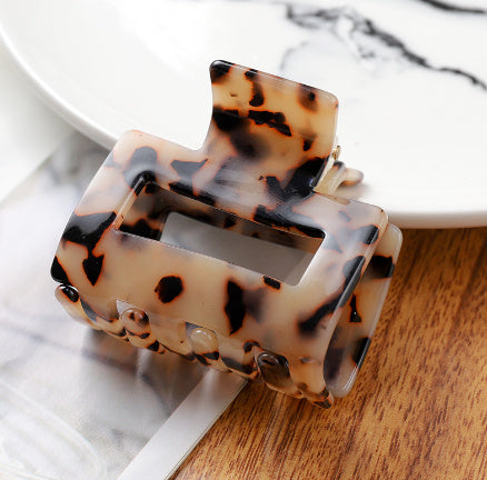 Patterned Acetate Hair Clip – product view 9