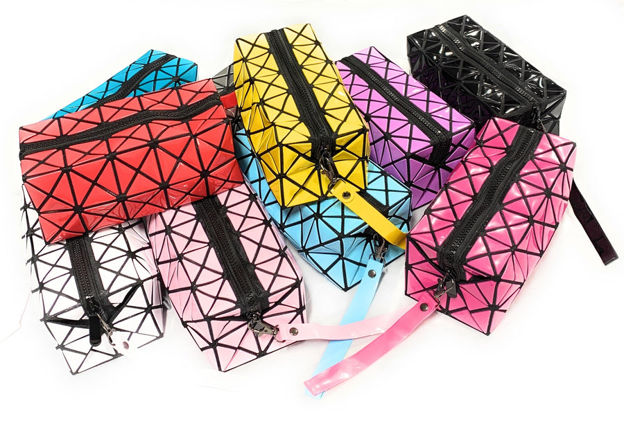 Black High-Gloss Geometric Cosmetic Wrist Bag