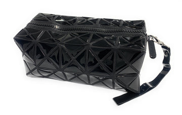 Black geometric cosmetic wrist bag