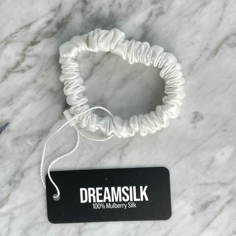 DREAMSILK White Skinny Silk Scrunchie