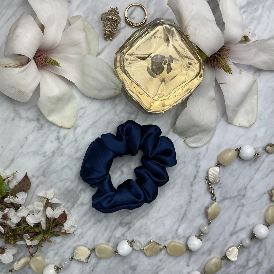 DREAMSILK Navy Blue Regular Silk Scrunchie