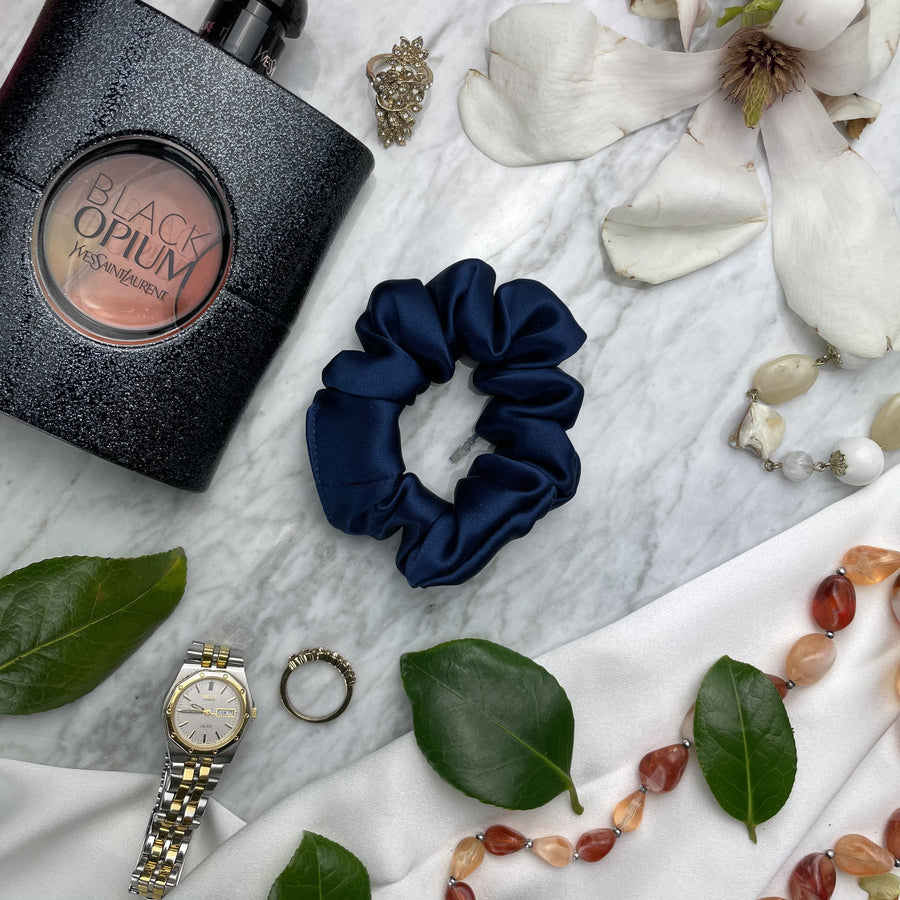 DREAMSILK Navy Blue Regular Silk Scrunchie