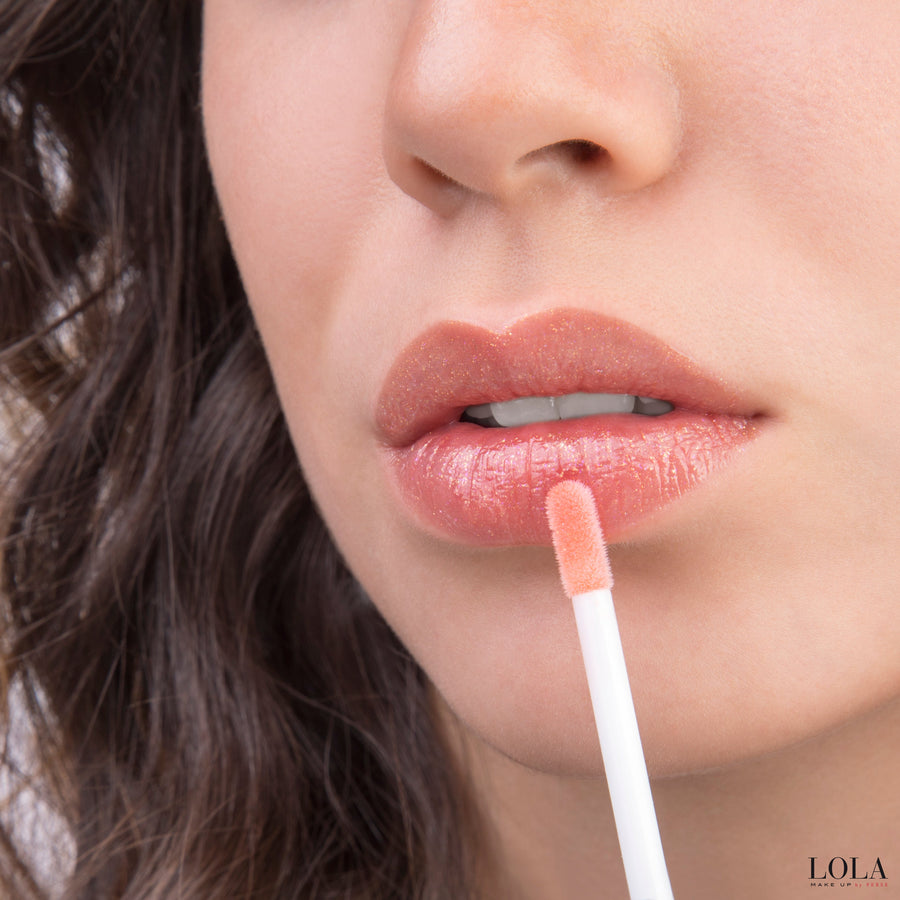 LOLA Long-Lasting High Shine Lip Gloss