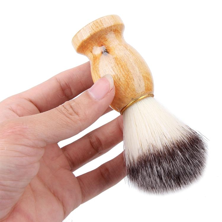 Wood-handle shaving brush size detail