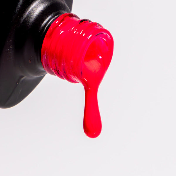The Edge Nails Cherry Red Gel Polish product view