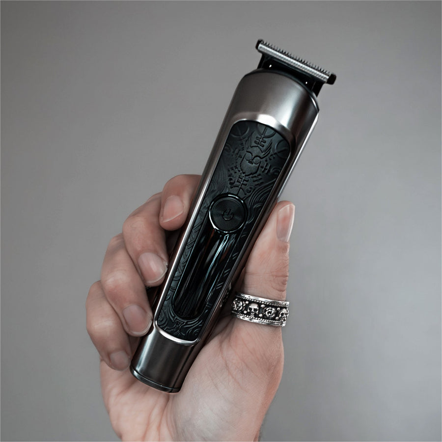 Varangian Trimmer with LED display and charging stand