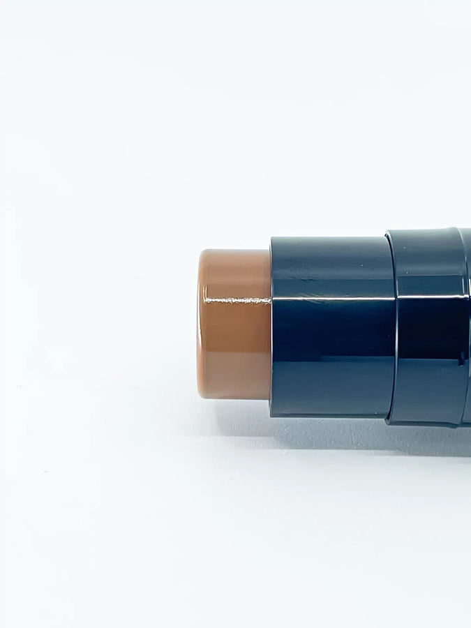 BeePro Creamy Contour Stick with Built-In Brush