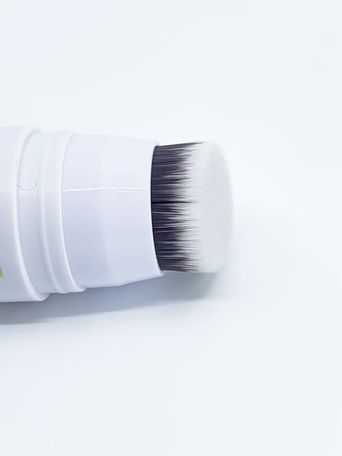 BeePro Self-Setting Creamy Highlighter Stick with Built-In Brush