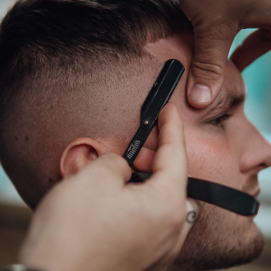 Cut Throat Razor - The Jolly Roger Black - Stainless Steel Barbarossa Brothers