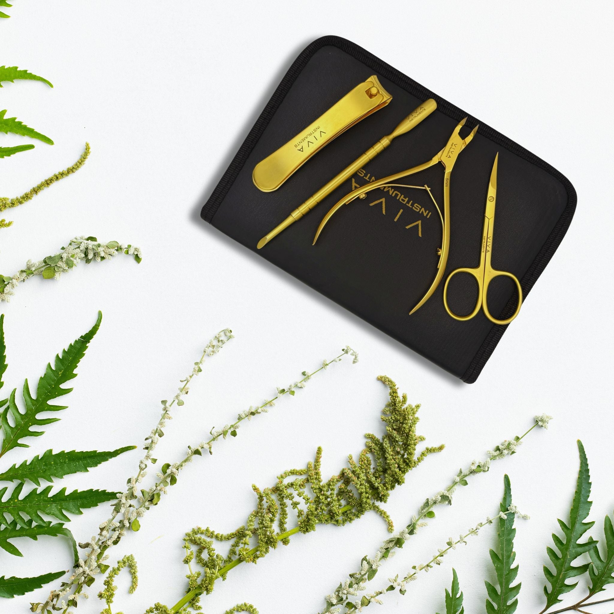 Manicure Tool Kit - 4 Pieces Gold