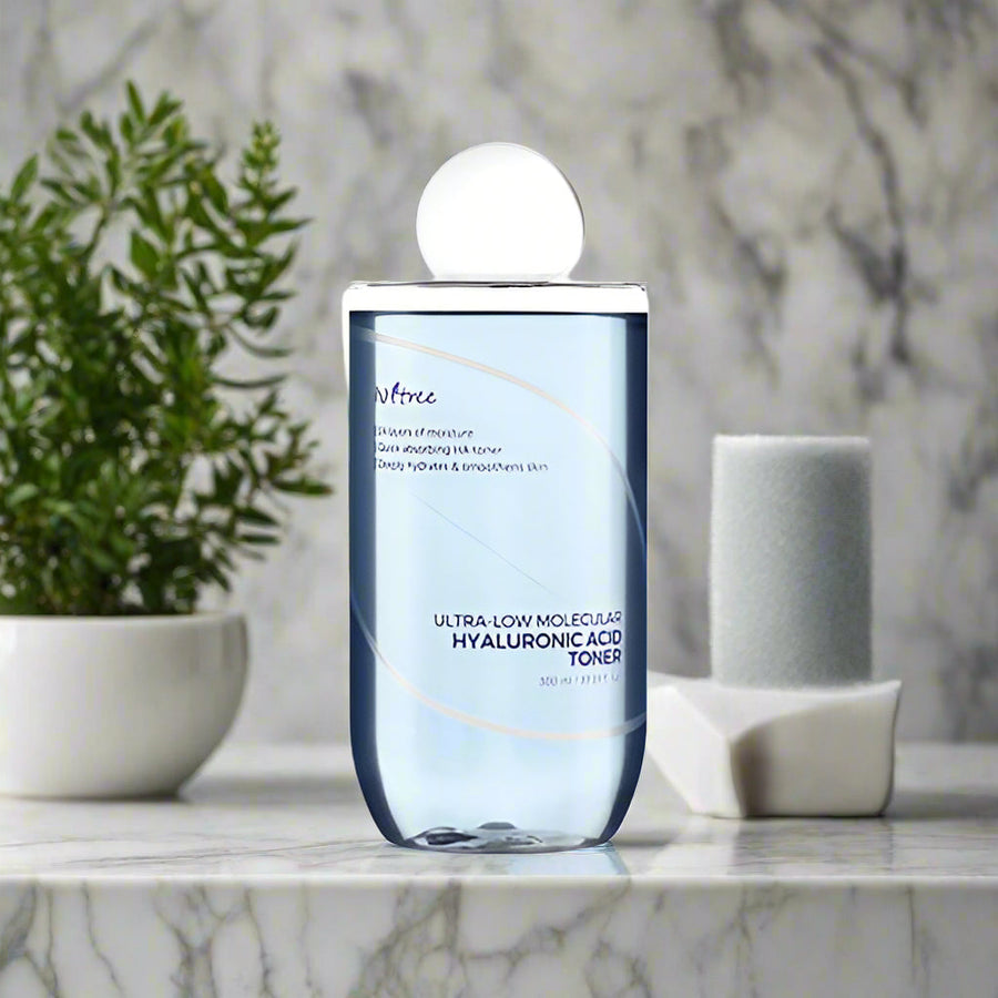 Isntree Ultra-Low Molecular Hyaluronic Toner 300ml