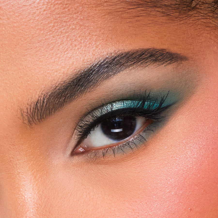 Profusion Mini Essentials Golden Hour eyeshadow makeup detail